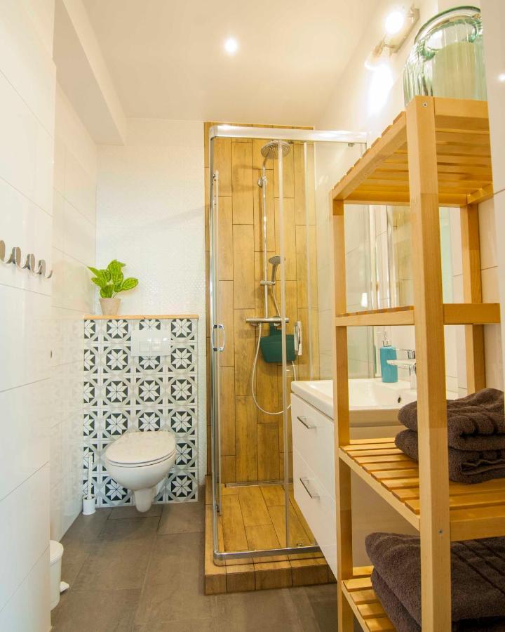 Na Klifie Cafe Apartament อุสตรอเนียมอร์สเกีย ภายนอก รูปภาพ