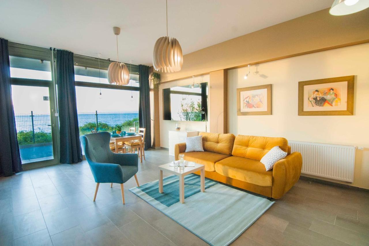 Na Klifie Cafe Apartament อุสตรอเนียมอร์สเกีย ภายนอก รูปภาพ